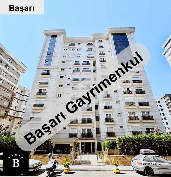 Başarı'dan erenköy kaşaneler sokakta presti̇jli̇ si̇tede satilik 2+1