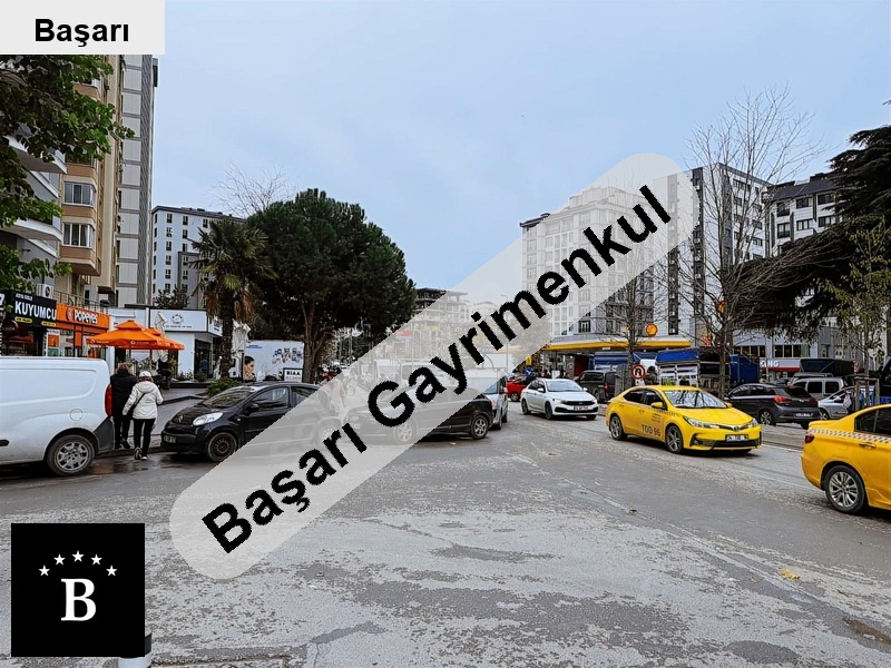Başarı'dan kazaskerde ayşekadın metrosuna 100m