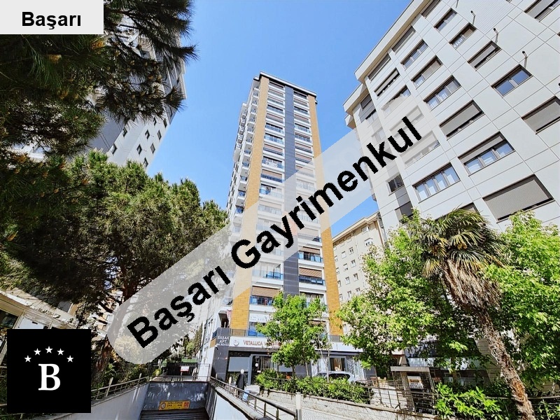 Başarı'dan suadiye ayşekadın'da yeni havuzlu binada balkonlu ebanyolu 3+1