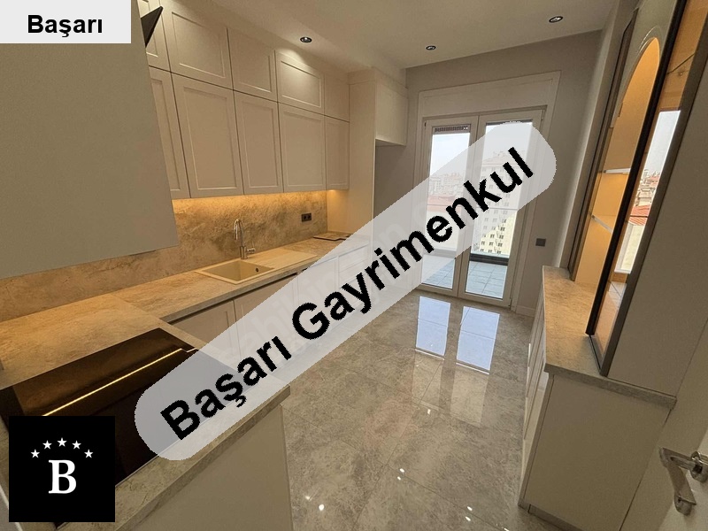 Başarı'dan bağdata çok yakin  yüzme havuzu 7/24 günli̇k  ebbanyo  3+1