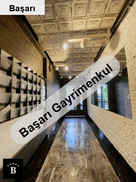 Başarı'dan suadi̇yede feri̇de geçi̇di̇ne yakin ebeyn banyolu balkonlu 3+1