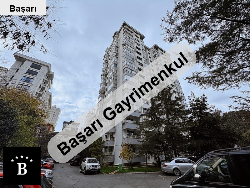 Başarı'dan erenköy'de 5500m²arsa i̇çeri̇si̇nde yatirimlik 4+1