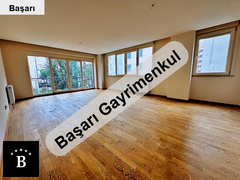 Başarı'dan erenköy'de marmaraya yakin 140m2 lüks dai̇re