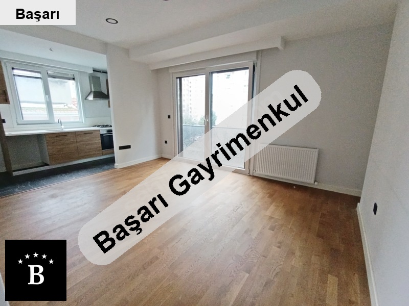 Başarı'dan suadiyede bağdat caddesine yakın 5 yıllık binada 2+1 daire