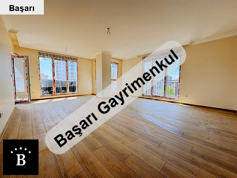 Başarı'dan sahil  'ye yakın prestijli bina da balkon manzaralı 3+1