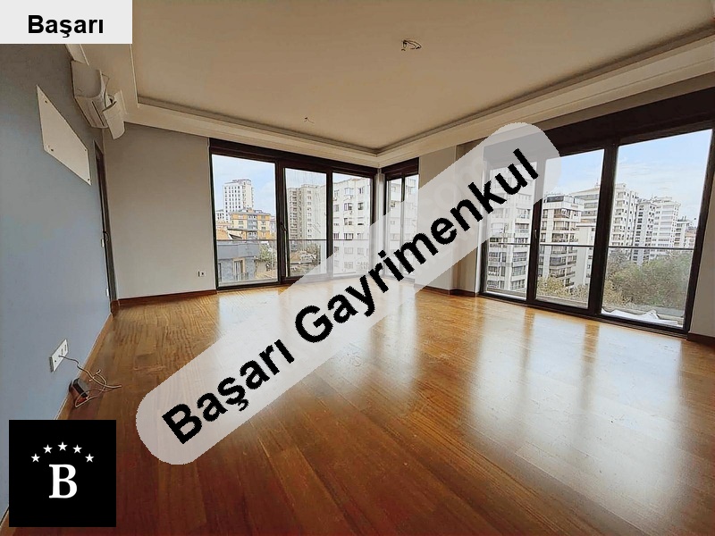 Başarı'dan suadi̇ye marmaraya yakin satilik 3+1 balkonlu dai̇re