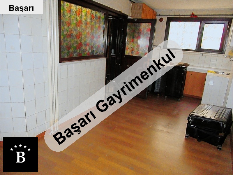 Başarı'dan beledi̇ye yakini satilik i̇şyeri̇ asansörlü 1kat i̇stede