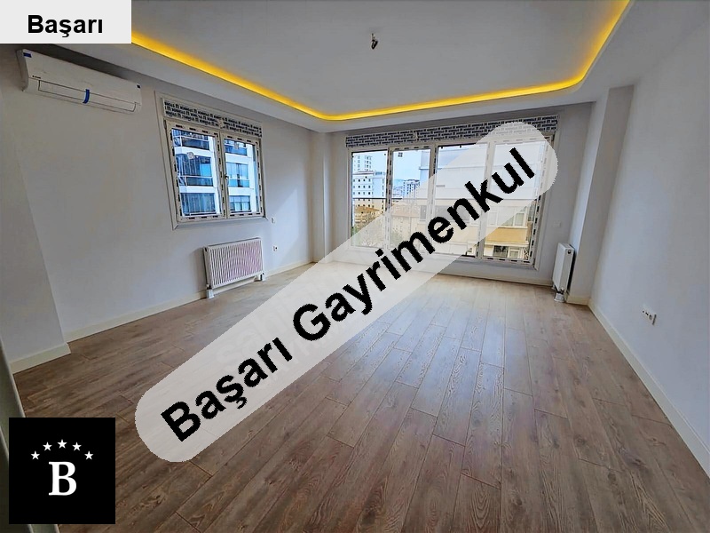 Başarı'dan  bagdat si̇ne 3bi̇na da balkonlu boş sifir 3+1 satilik