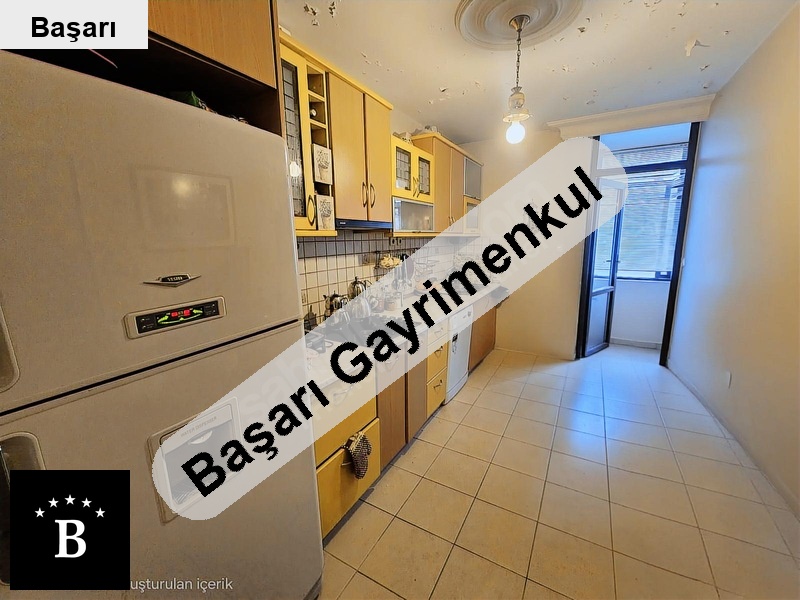 Başarı'dan stfa bloklarinda ferah 4+1+ki̇ler balkonlu 180m2
