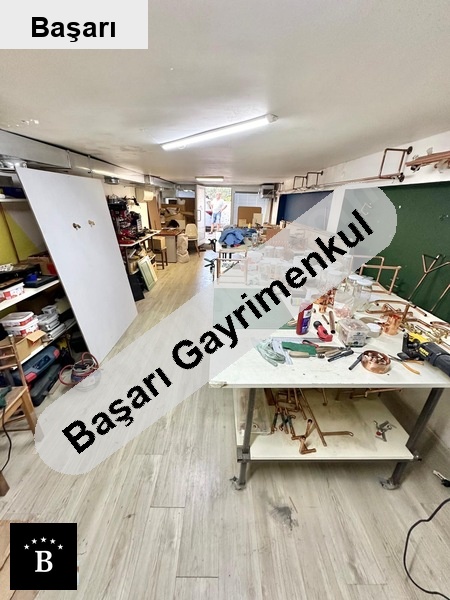 Başarı'dan bostanci gösteri̇ merkezi̇ne yakin mutfak  wc'li̇ satilik dükkan