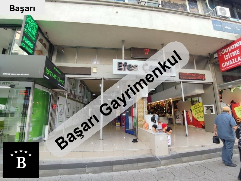 Başarı'dan kadiköy kuşdi̇lli̇ efes çarşi'sinda firsat satilik ofi̇sbüro