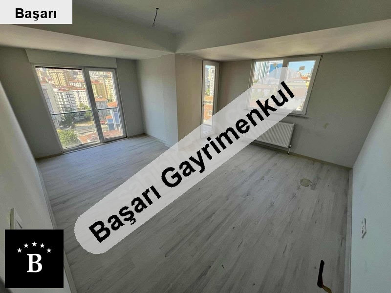 Başarı'dan bostanci spori̇um'da sifir 2+1 çok ferah 4kat