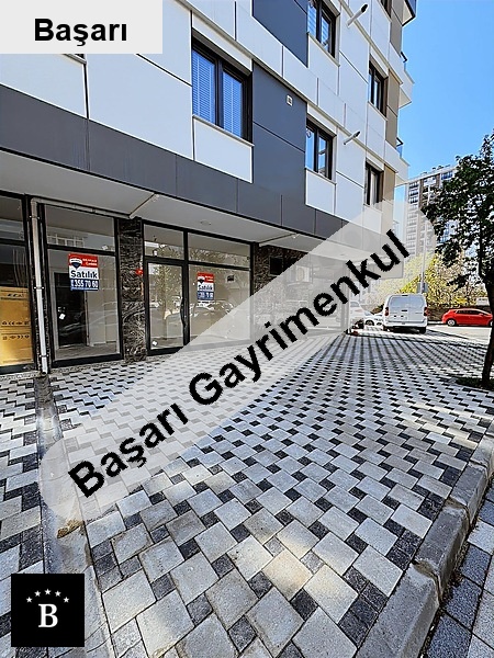 Başarı'dan yenisahra metroya yakin yeni̇ binada satilik dükkan
