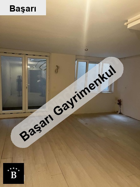 Başarı'dan kalamiş rüşti̇ye sokakta 40 m2 depo yada  i̇çi̇n uygun dai̇re