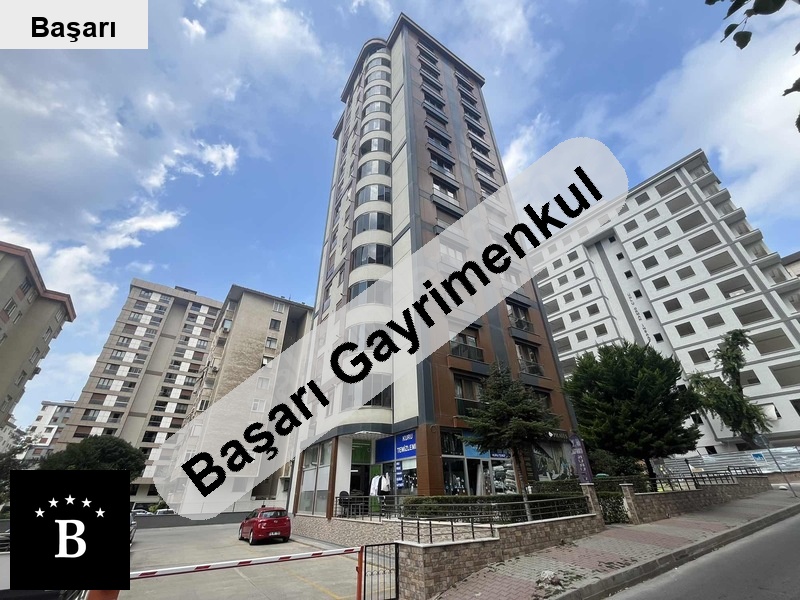 Başarı'dan ' yeni̇ bi̇nada balkonlu geni̇ş 3+1 satilik dai̇re