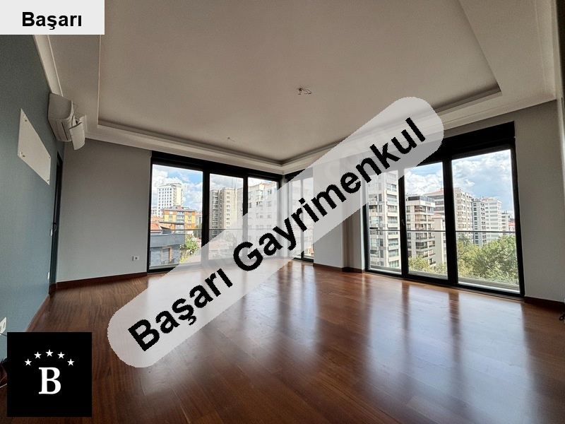 Başarı'dan suadi̇ye'de bağdat cad6bi̇na balkonlu ebeyi̇nli̇ 3+1