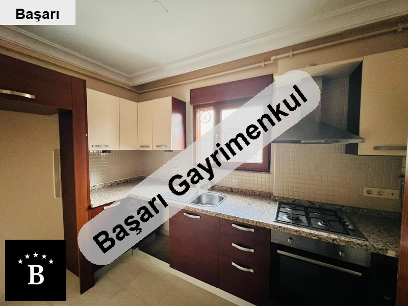 Başarı'dan firsat erenköyde yeni̇ bi̇nada balkonlu boş 85m2 2+1