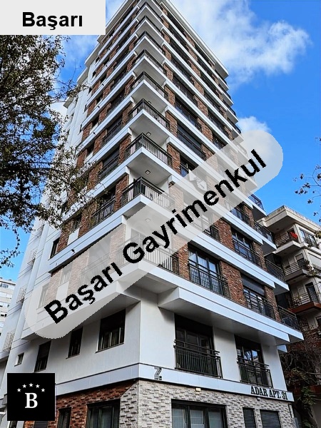 Başarı'dan i̇stanbul kadıköy'de suadiye'de 2+1 yeni bina muhteşem daire