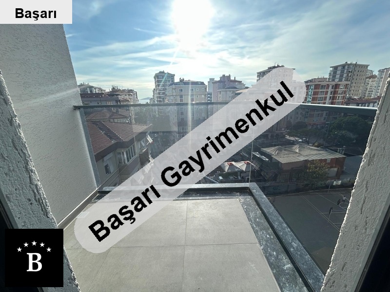 Başarı'dan cida  sifir bi̇nada satilik 3+1dai̇re