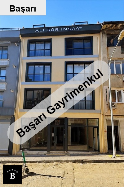 Başarı'dan kadiköy i̇kbali̇ye'de satilik dükkan