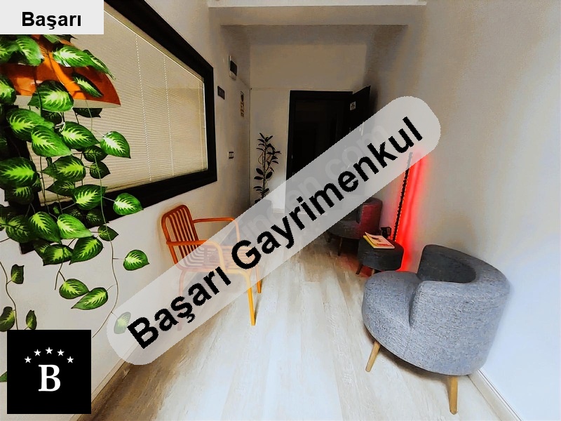 Başarı'dan kadiköy i̇stanbul plazada presti̇jli̇ satilik ofi̇s kati