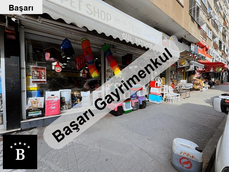 Başarı'dan acıbadem  üzeri depolu 140 m2 dükkan