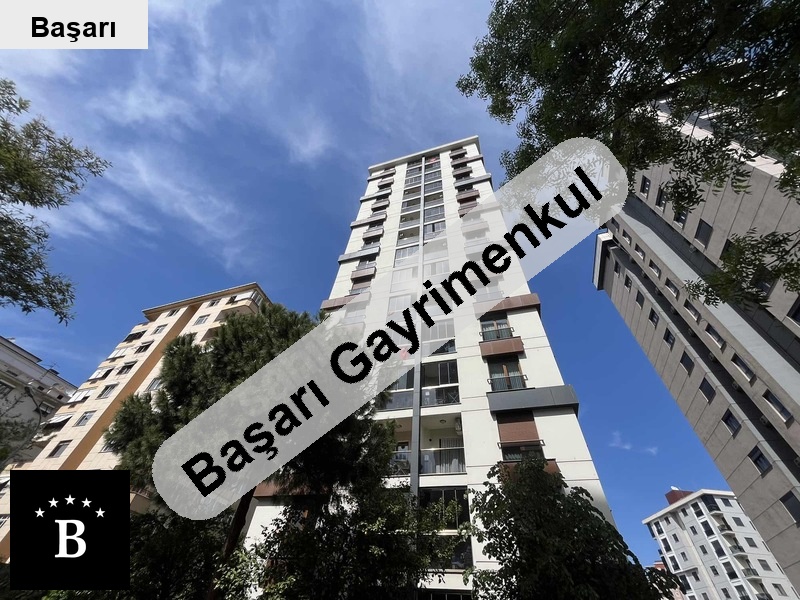 Başarı'dan bostanci'da yeni̇ bi̇nada balkonlu 2+1 satilik dai̇re