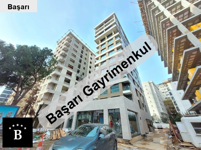 Başarı'dan suadiye ayşeçavuş  üzerinde balkonlu 2+1 daire