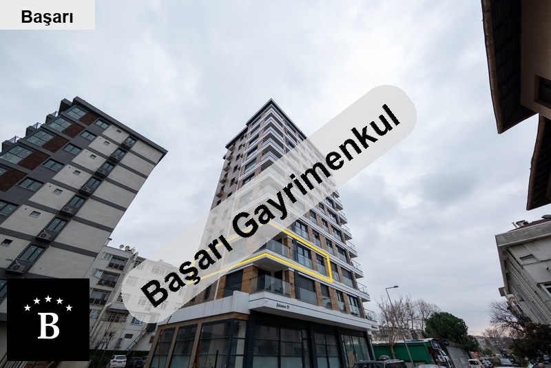 Başarı'dan bostanci sahi̇lde 4+1 127 m2 net 2 kat sifir dai̇re