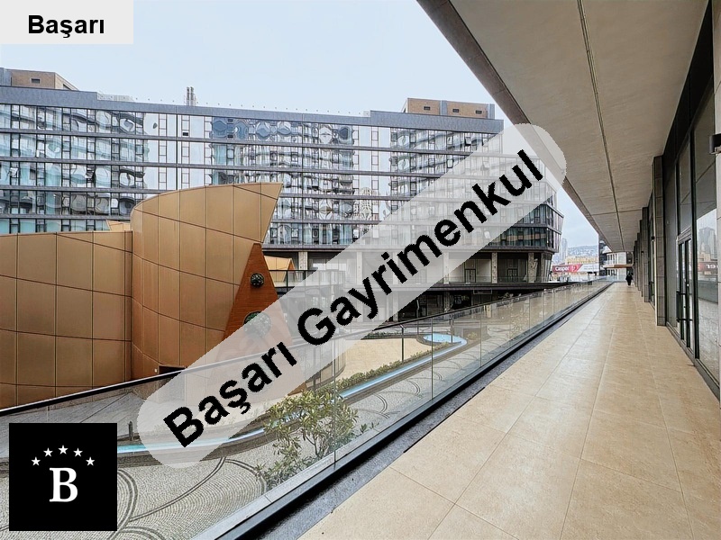 Başarı'dan avm cepheli̇ 65 m² dükkan