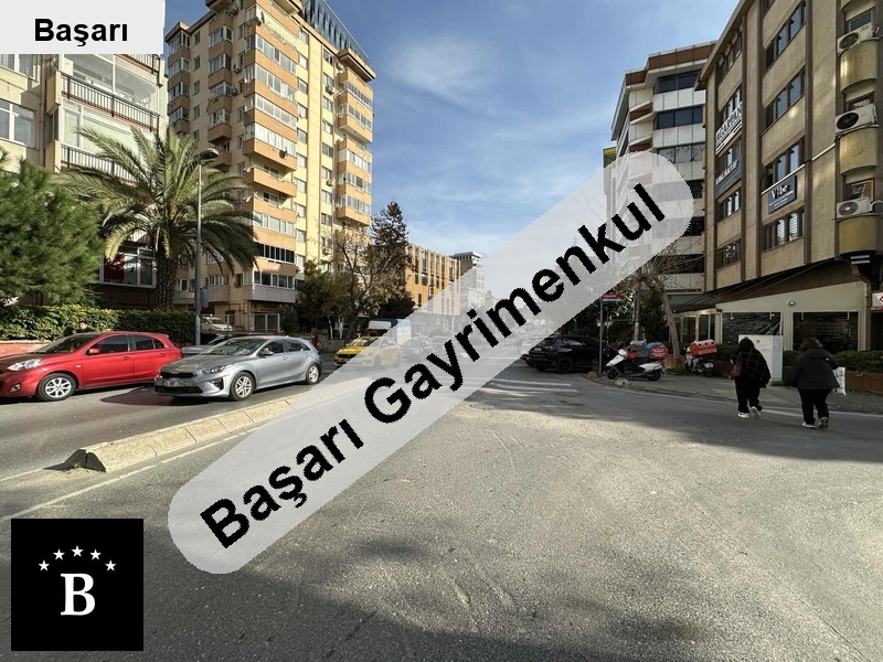 Başarı'dan bayar  üzerinde depolu  üzeri satılık dükkan