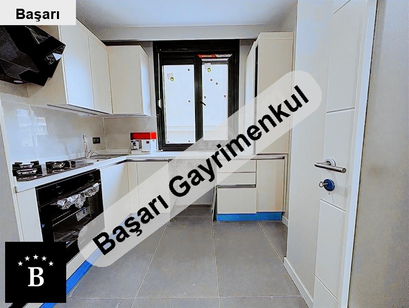 Başarı'dan suadi̇yede zaraya yakin sifir bi̇nada balkonlu 95 m2