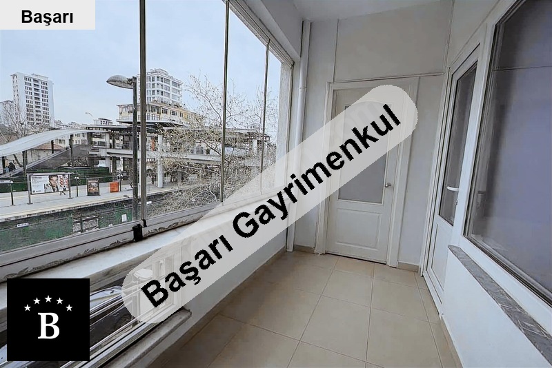 Başarı'dan bağdat  üzeri marmaray karşısı i̇ş yeri/konut uygun 3+1