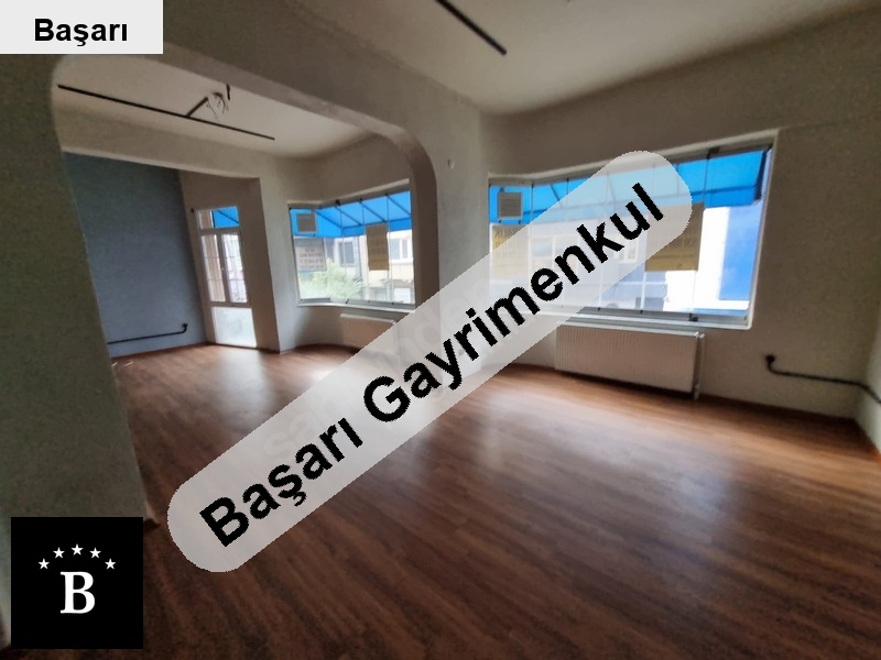 Başarı'dan bahariye sinde 1 katta satılık teraslı ofis