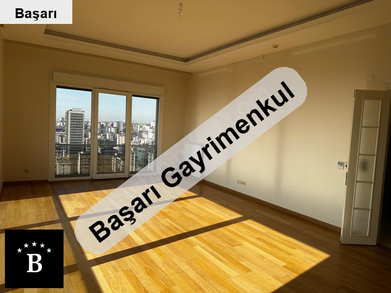 Başarı'dan taşmektep'te 7/24 günli̇kli̇ si̇tede khavuzlu 3+1 165m2 5kat