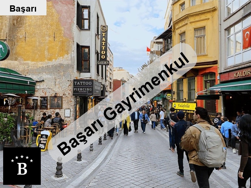 Başarı'dan moda si̇ üzeri̇nde güncel yüksek ki̇ra geti̇ri̇li̇ satilik dükkan