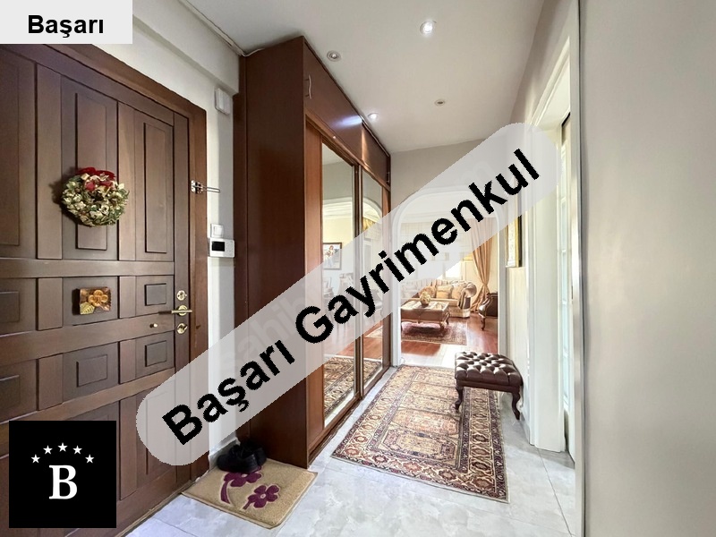 Başarı'dan acibadem hast komşu i̇çi̇ yeni̇lenmi̇ş 100m2 3+1 balkonlu