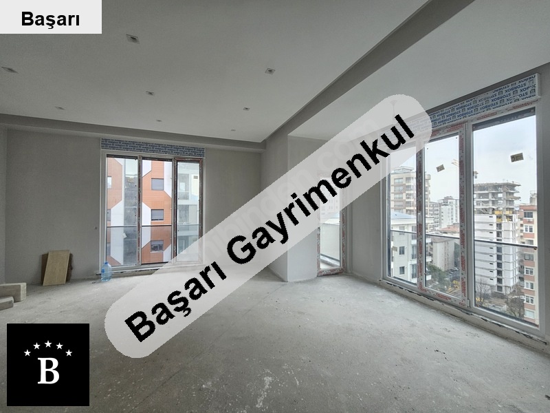 Başarı'dan erenköy marmaray durağina yürüme mesafesi̇nde dubleks 2+1 dai̇re