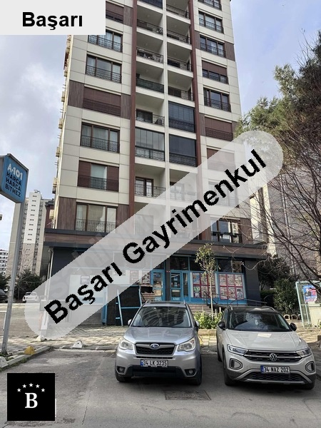 Başarı'dan kadiköykozyataği kozzy avm yani 130 m2 kurumsal ki̇racili dükkan