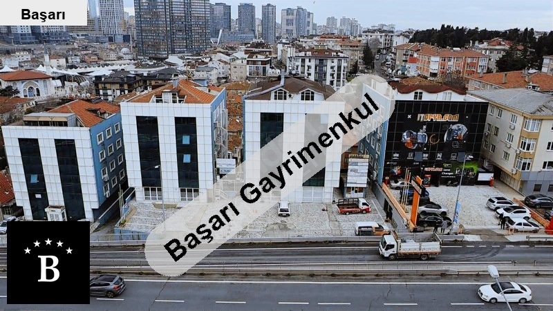 Başarı'dan kadıköy hasanpaşa'da e5 cepheli tabela değeri yüksek dükkan