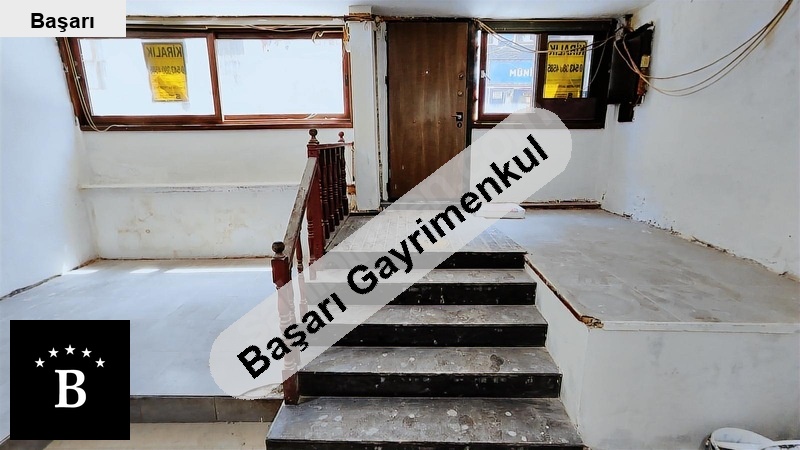 Başarı'dan kadıköy rıhtım'da misakı milli sok 175m² bacalı satılık dükkan