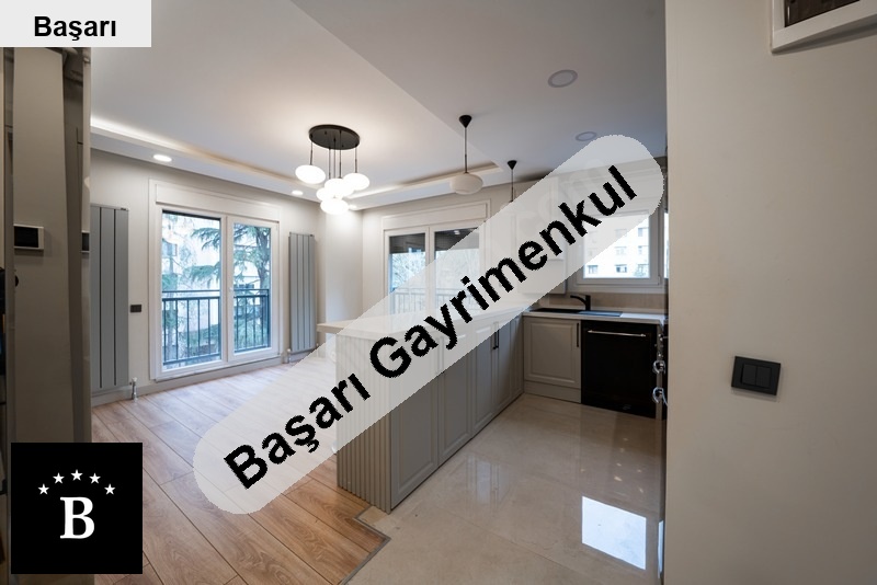 Başarı'dan ömerpaşa si̇  değerbi̇li̇r sk si̇nde balkonlu 3+1 boş