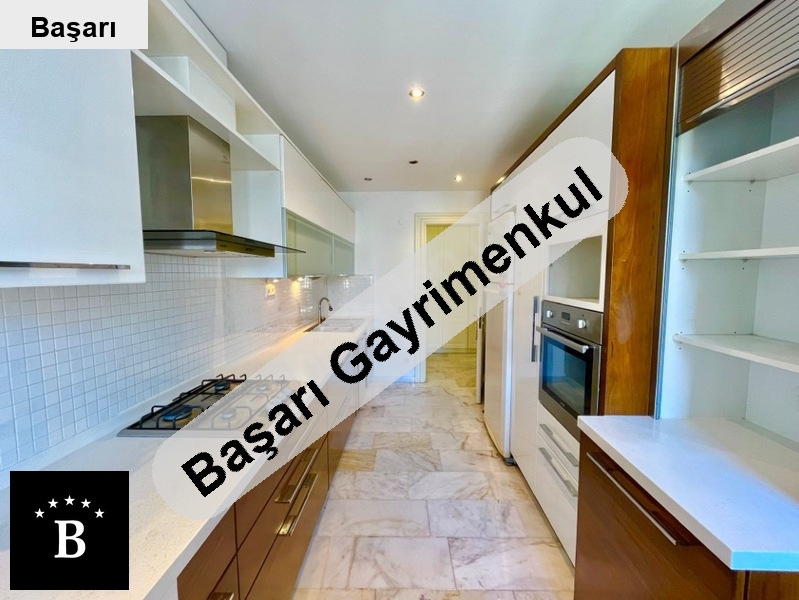 Başarı'dan işiklar2 si̇tesi̇nde yeşi̇lli̇kler i̇çeri̇si̇nde 3+1