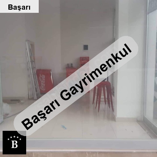 Başarı'dan fahrettin kerim gökay sinde 100 nolu dükkan