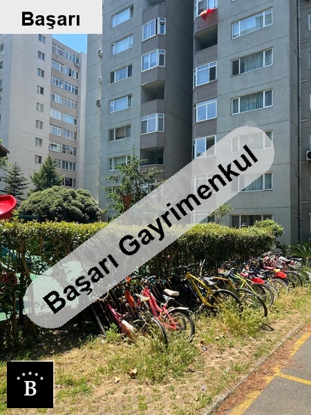 Başarı'dan kadıköy kozyatağı kutlutaş sitesinde satılık daire