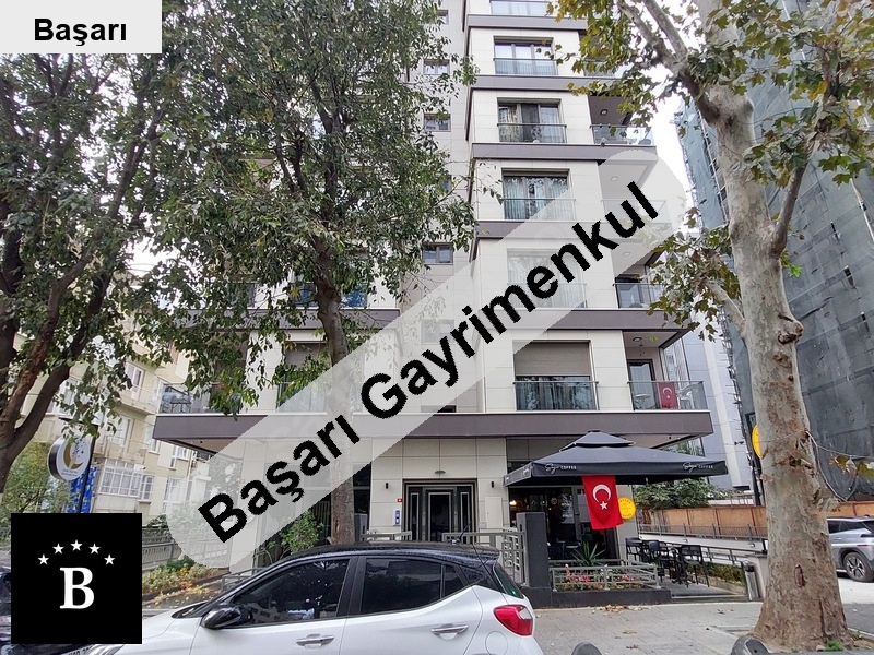 Başarı'dan şenesenevlerde mi̇ni̇büse 1paralel balkon i̇skanli 1 seneli̇k 3+1