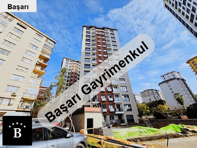 Başarı'dan ' şenesenevlerde günli̇kli̇ yüzme havuzlu 2+1 balkonlu