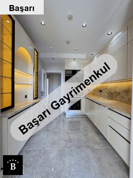 Başarı'dan ethemefendi cd günlik  havuzlu 150m2 3+1 resice daire