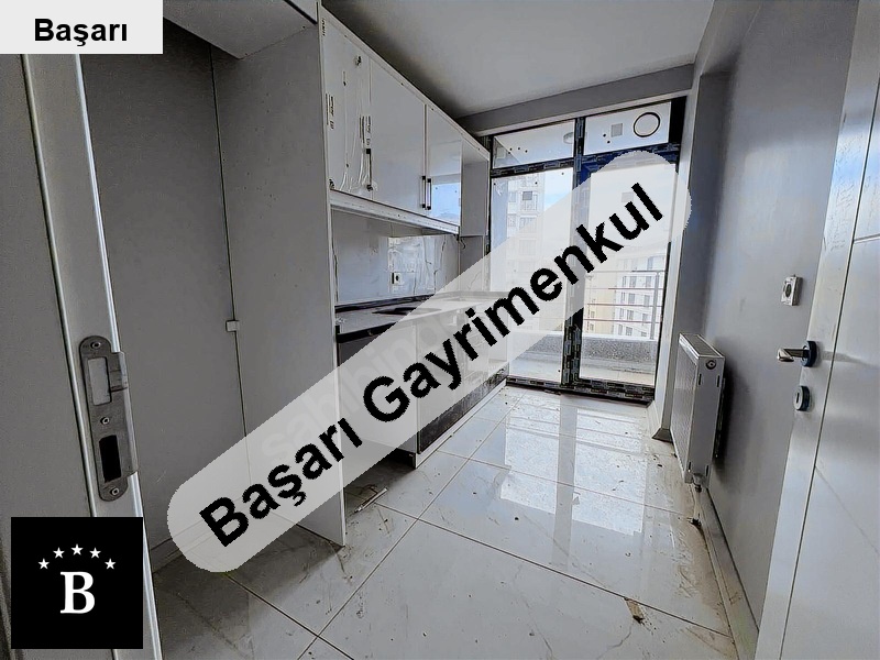 Başarı'dan bostanci sier'de sifir bi̇na 2+1 ön cephe balkonlu