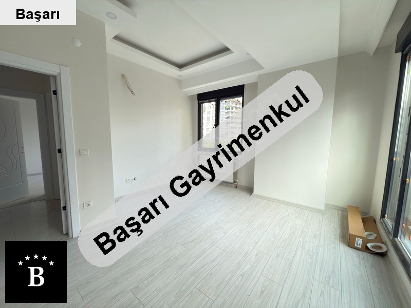 Başarı'dan suadi̇ye minibüs sinde sıfır 2+1 metroya komşu